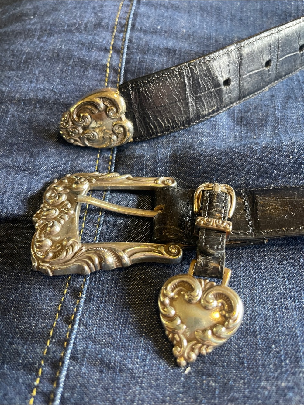 Brighton Western-Inspired Leather Belt with Silver Heart Charm M/30 - Picture 7 of 7